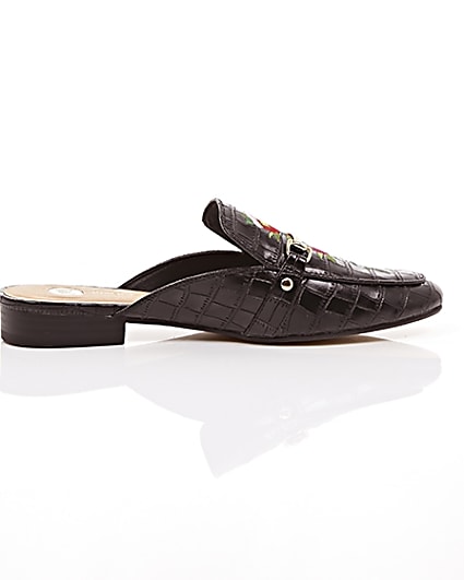 360 degree animation of product Black embroidered floral backless loafers frame-10