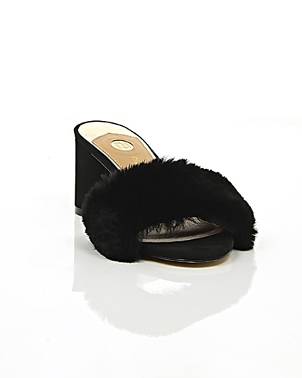 360 degree animation of product Black faux fur block heel mules frame-5