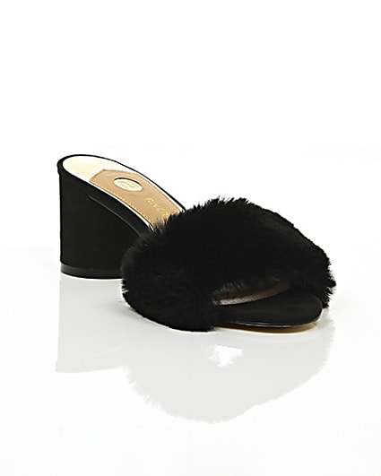 360 degree animation of product Black faux fur block heel mules frame-6