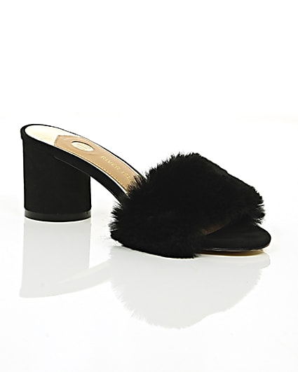 360 degree animation of product Black faux fur block heel mules frame-7