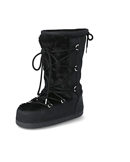 360 degree animation of product Black faux fur trim snow boots frame-0