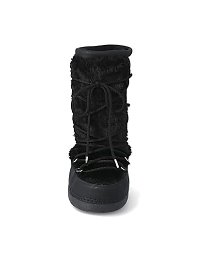 360 degree animation of product Black faux fur trim snow boots frame-21