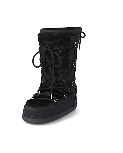 360 degree animation of product Black faux fur trim snow boots frame-23