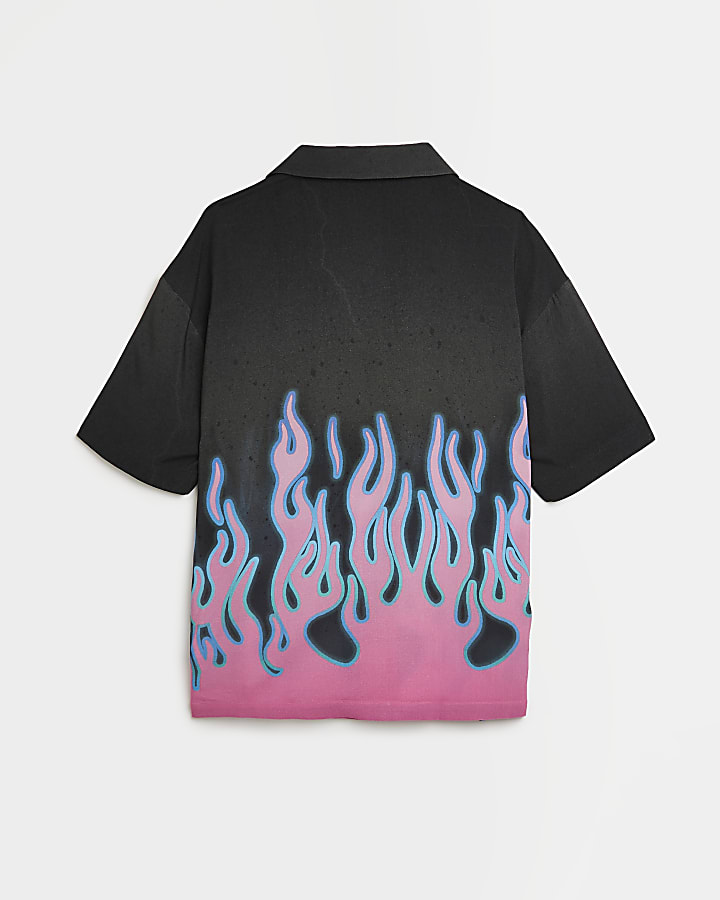 Black flame print short sleeve shirt
