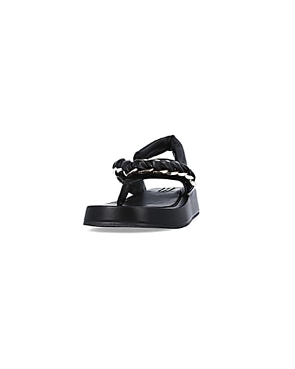 360 degree animation of product Black flatform sandals frame-22