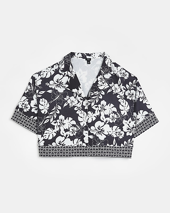Black floral crop shirt