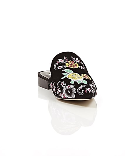 360 degree animation of product Black floral embroidered backless loafers frame-5