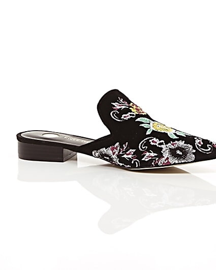 360 degree animation of product Black floral embroidered backless loafers frame-8