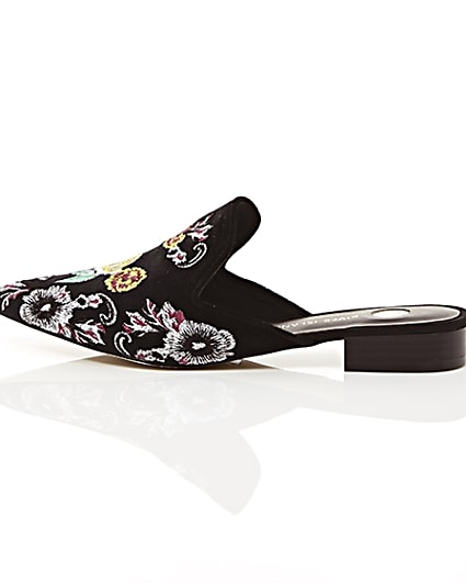 360 degree animation of product Black floral embroidered backless loafers frame-21