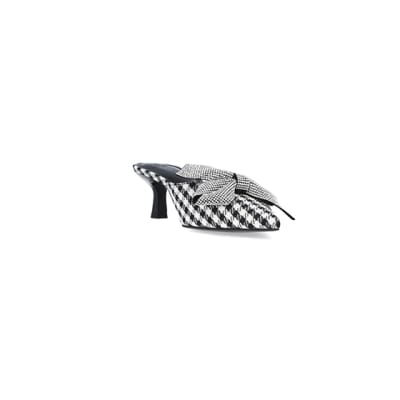 360 degree animation of product Black gingham heeled shoes frame-19