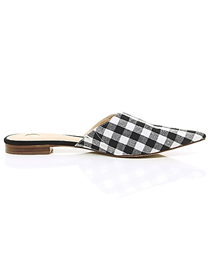 360 degree animation of product Black gingham print pointed mules frame-9