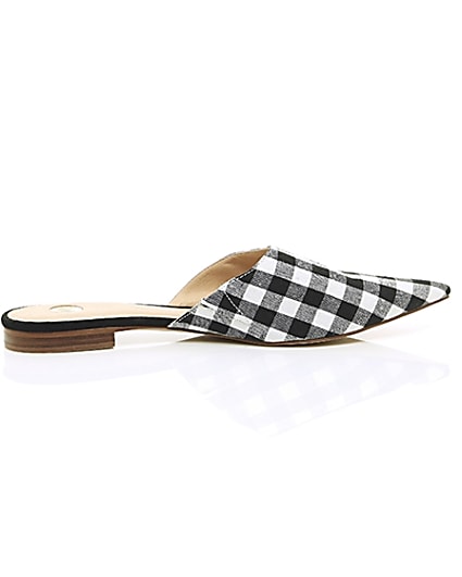 360 degree animation of product Black gingham print pointed mules frame-10