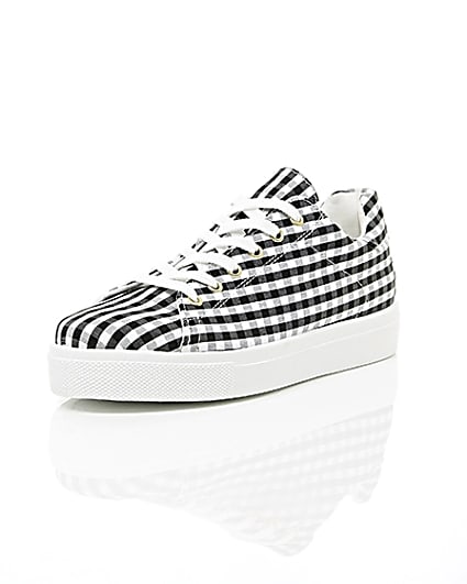 360 degree animation of product Black gingham print trainers frame-1