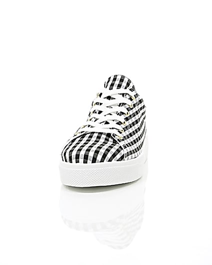 360 degree animation of product Black gingham print trainers frame-3