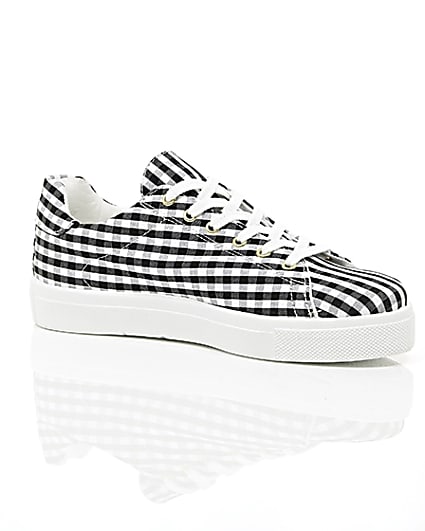 360 degree animation of product Black gingham print trainers frame-8