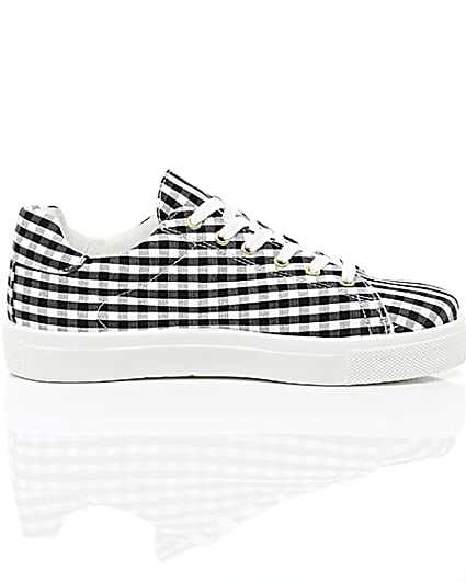 360 degree animation of product Black gingham print trainers frame-10