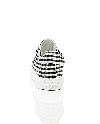 360 degree animation of product Black gingham print trainers frame-16