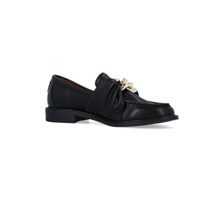 360 degree animation of product Black gold chain detail loafers frame-17