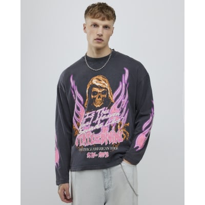 Black Grunge Divine Skull T-Shirt