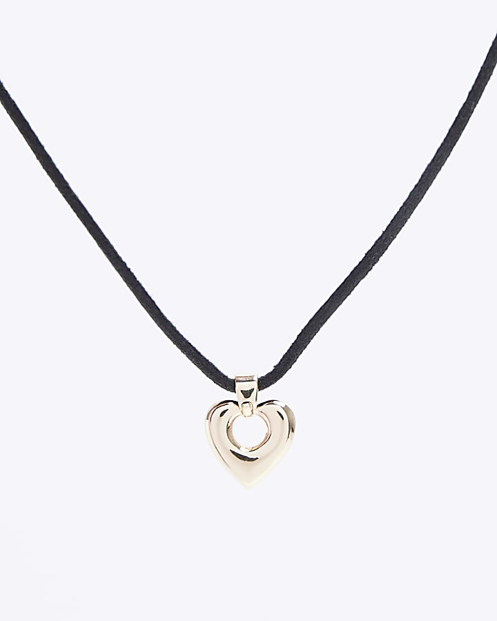 Black heart charm necklace