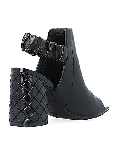 360 degree animation of product Black heeled ankle boots frame-12