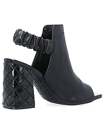 360 degree animation of product Black heeled ankle boots frame-13