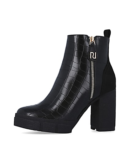 360 degree animation of product Black heeled ankle boots frame-2
