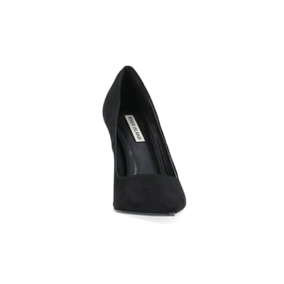 360 degree animation of product Black heeled court shoes frame-20