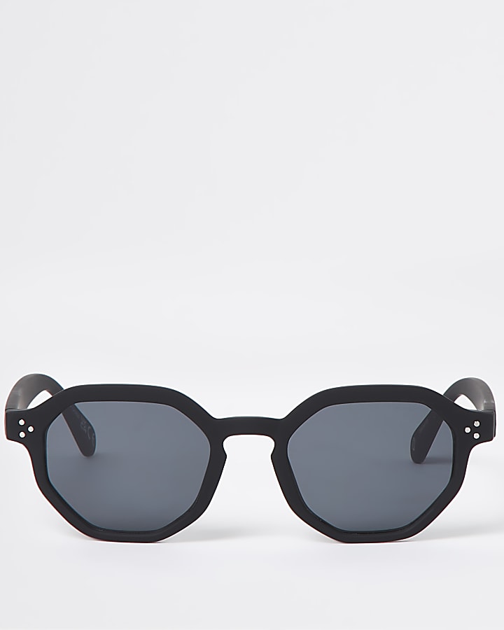Black hexagon retro sunglasses