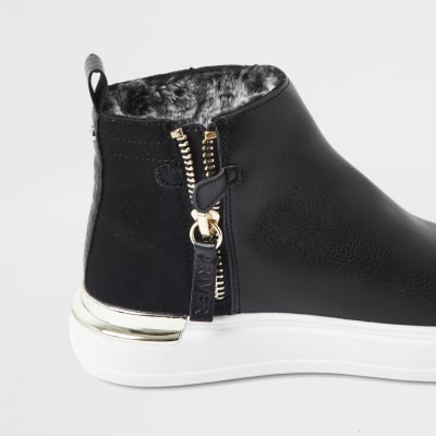 Black high top RI trainers