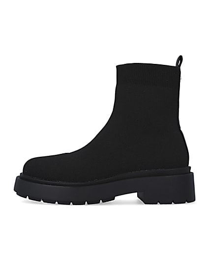 360 degree animation of product Black knitted chunky ankle boots frame-3