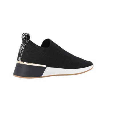 River island black store trainers