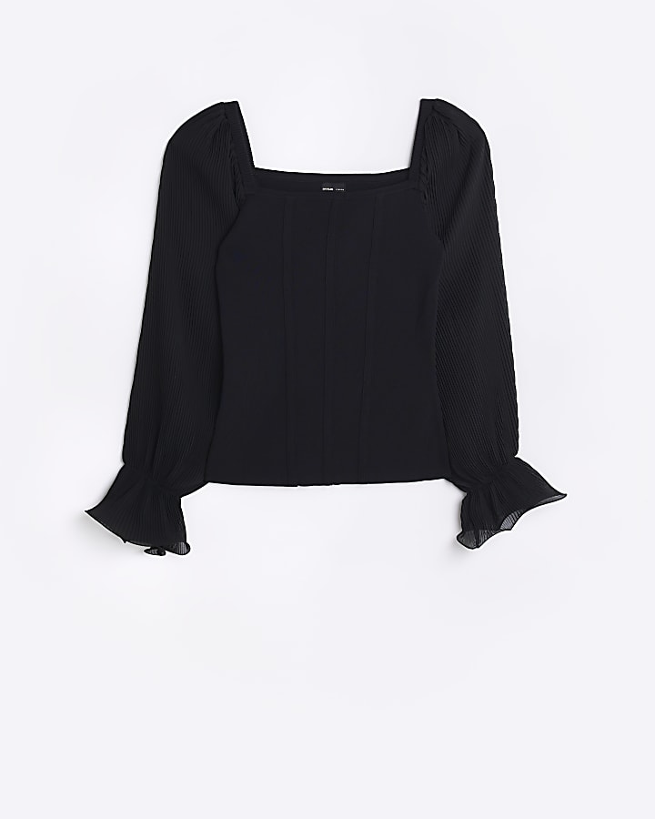 Black knitted long sleeve top
