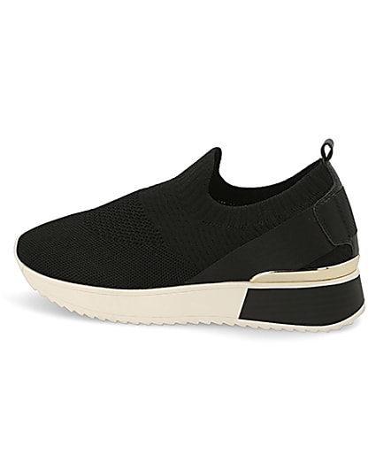 360 degree animation of product Black knitted runner trainers frame-4