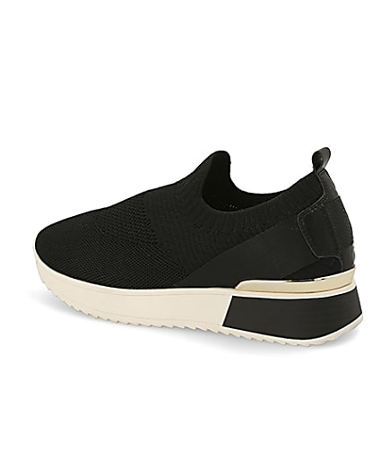 360 degree animation of product Black knitted runner trainers frame-5