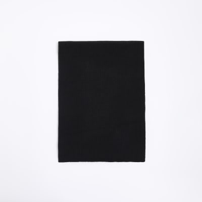 Black knitted scarf
