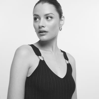Black knitted vest top River Island