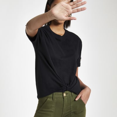Black knot front T-shirt