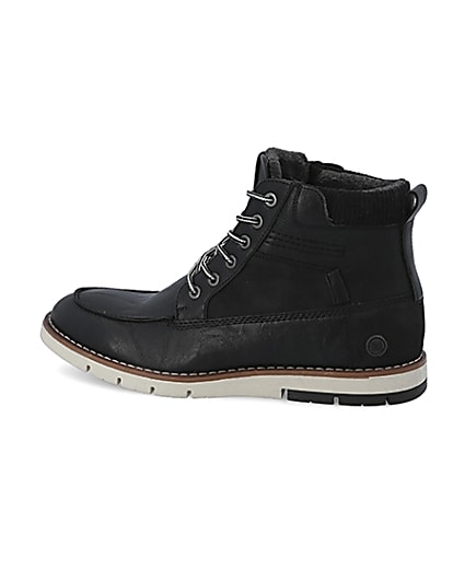 360 degree animation of product Black lace-up contrast sole boot frame-7