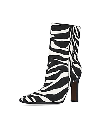 360 degree animation of product Black leather animal print heeled ankle boots frame-1