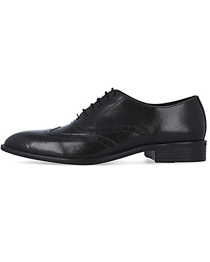 360 degree animation of product Black Leather brogue derby shoes frame-3