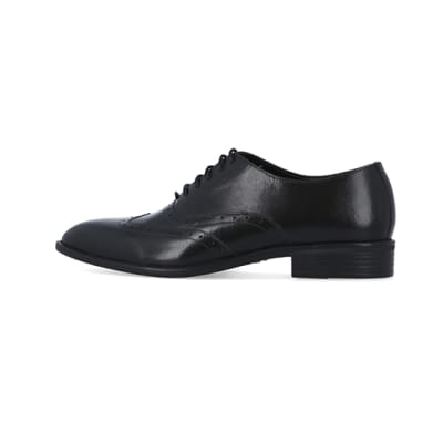 360 degree animation of product Black Leather brogue derby shoes frame-4