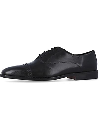 360 degree animation of product Black leather brogue oxford shoes frame-2