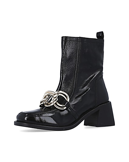 360 degree animation of product Black leather chain ankle boots frame-1
