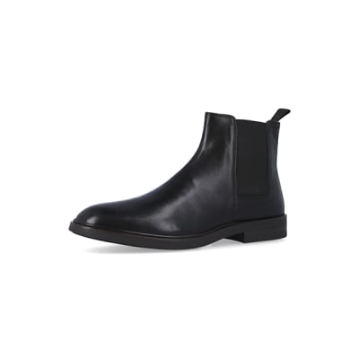 360 degree animation of product Black leather Chelsea boots frame-1