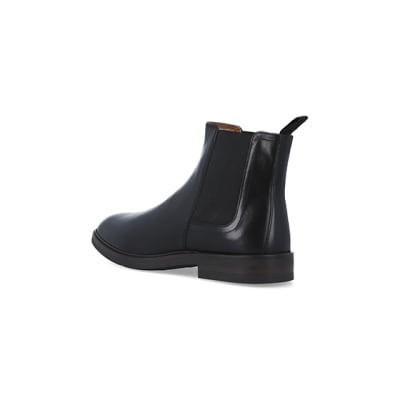 360 degree animation of product Black leather Chelsea boots frame-6
