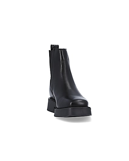 360 degree animation of product Black leather chelsea boots frame-20