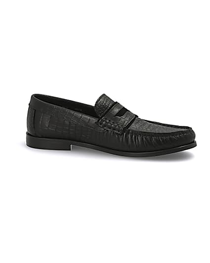 360 degree animation of product Black leather croc embossed loafers frame-16