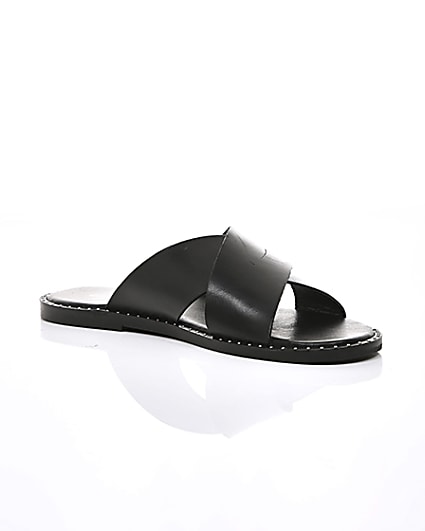 360 degree animation of product Black leather cross over sandals frame-7