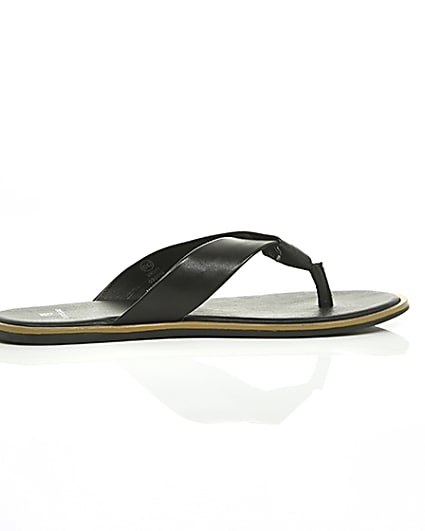360 degree animation of product Black leather flip flop frame-10
